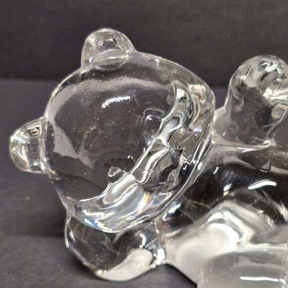 Fenton clear glass Chilling Teddy Bear laying on side - Picture 2 of 8